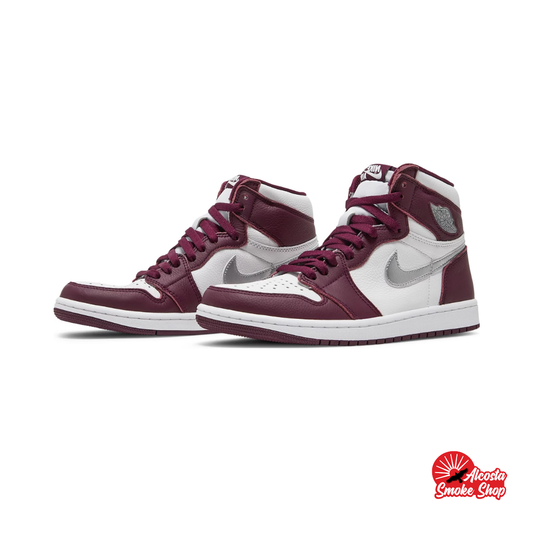 this is an image of Air Jordan 1 Retro High "Bordeaux"
