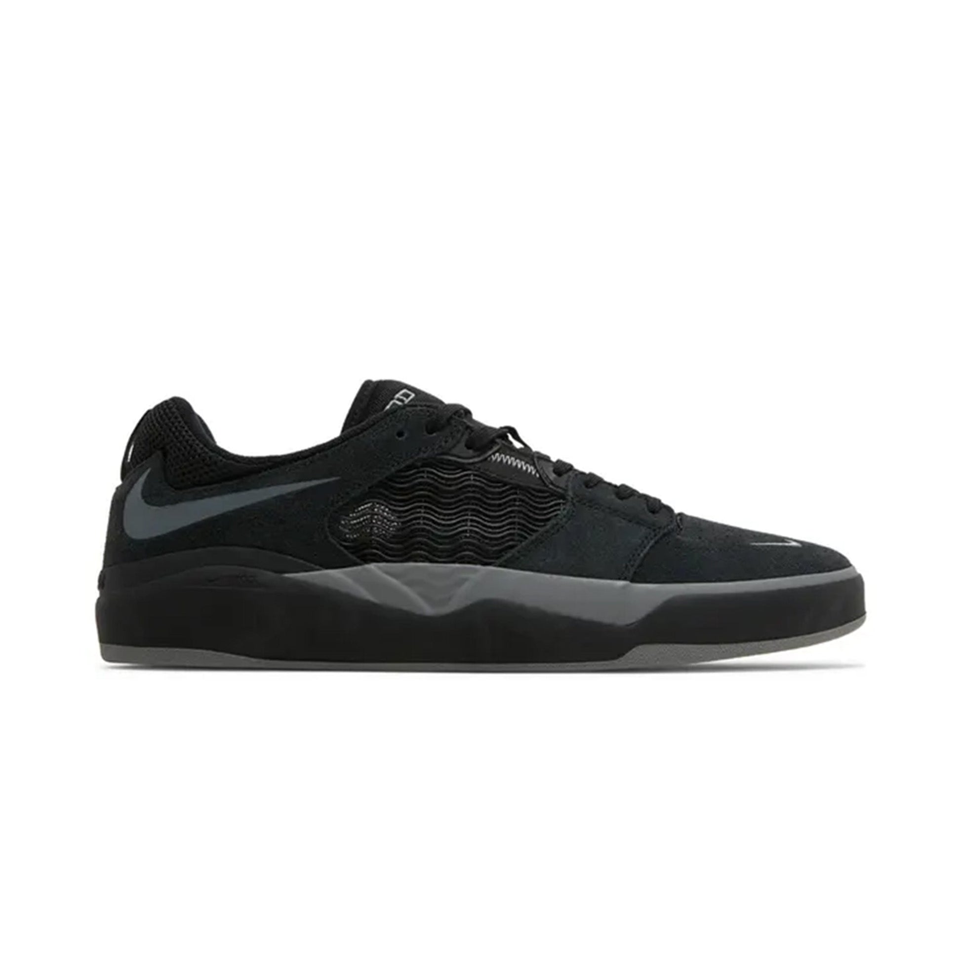 this is an image of Nike SB Ishod Wair "Black Dark Grey"