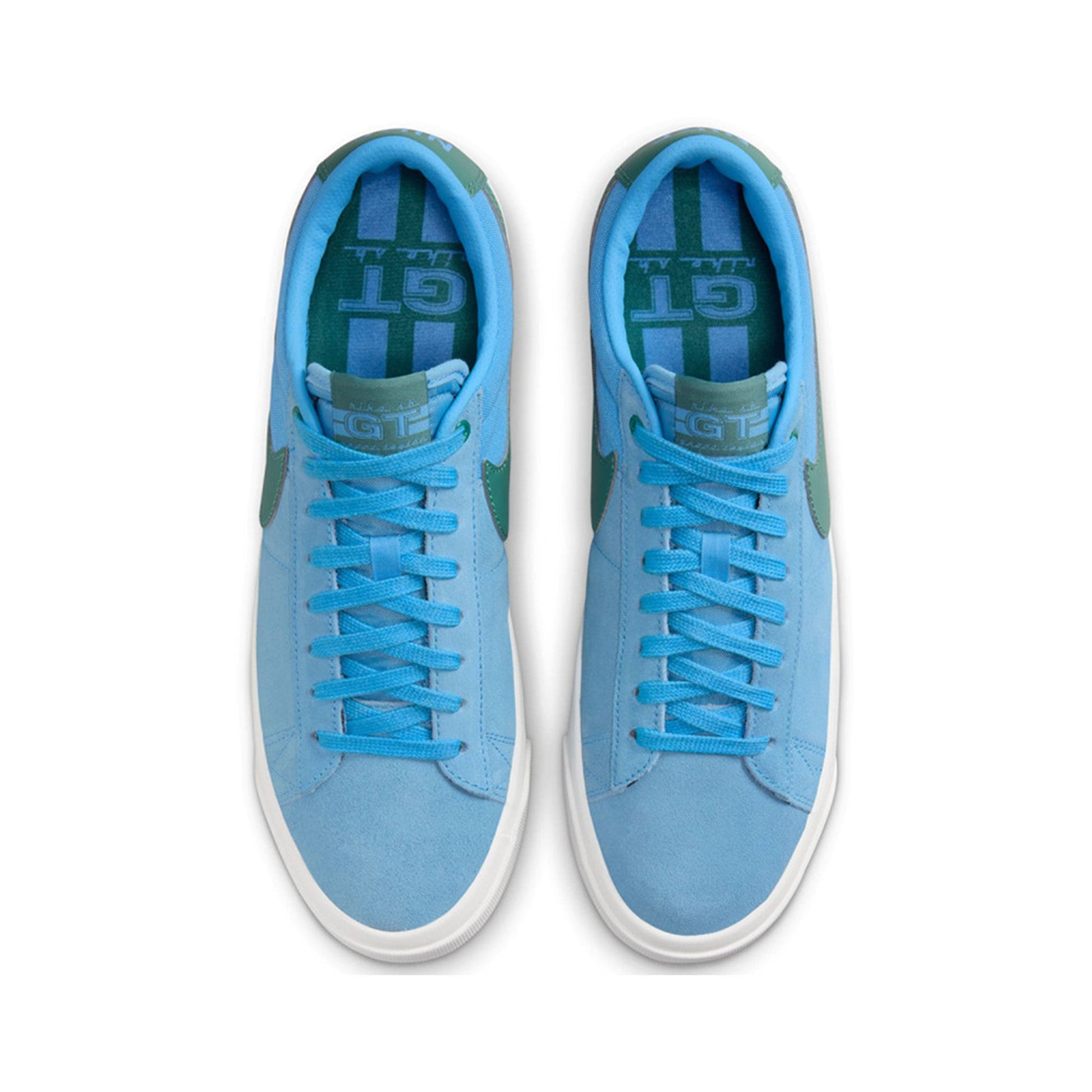 this is an image of Nike SB Zoom Blazer Low Pro GT "University Blue Bicoastal