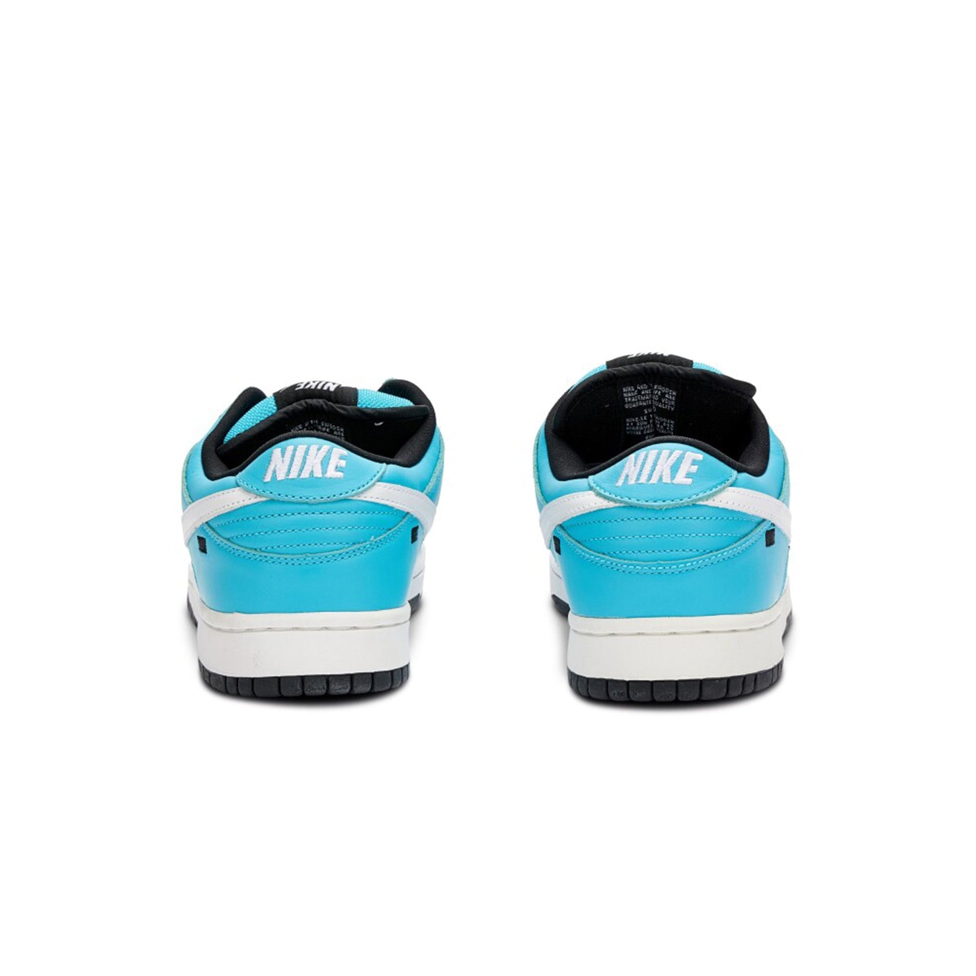 this is an image of Nike SB Dunk Low "Tokyo Blue Taxi"