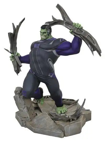 this is an image of DIAMOND SELECT TOYS Marvel Gallery: Avengers Endgame Hulk PVC Figure