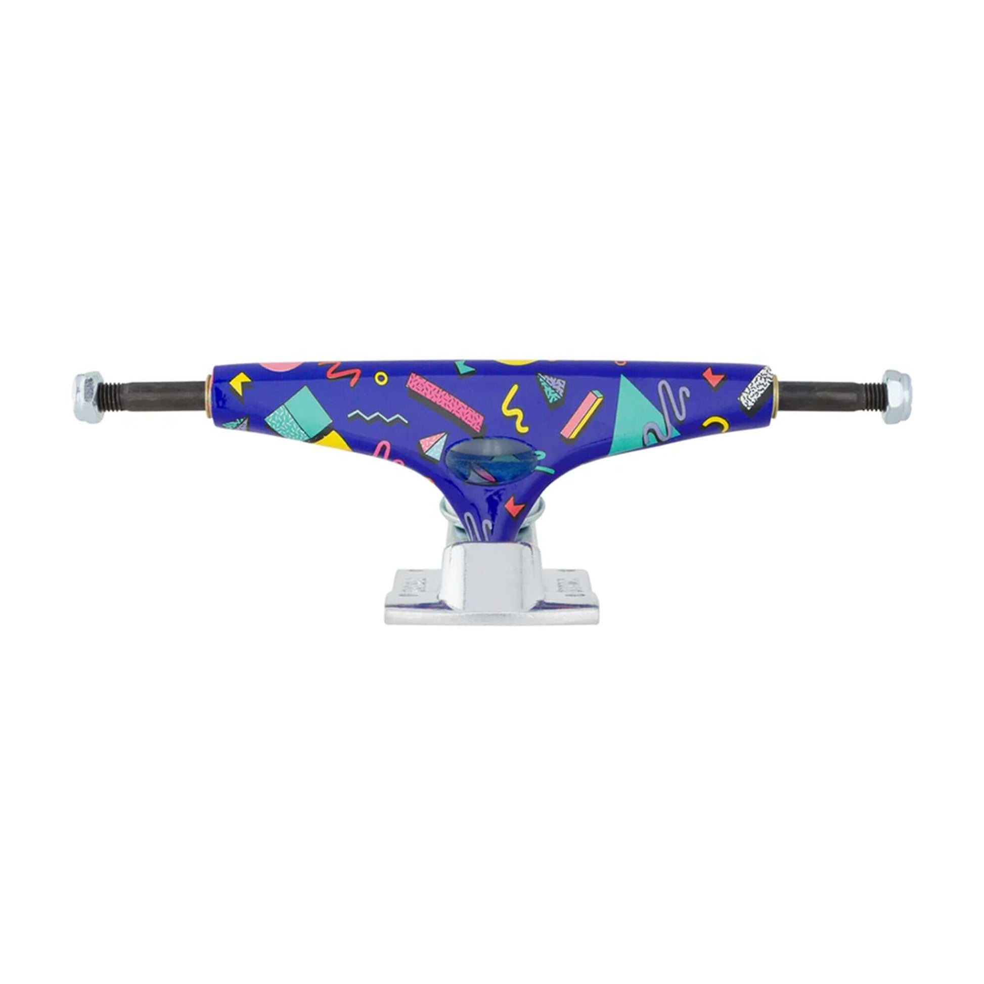 this is an image of Krux Trucks Standard K5 DLK 90’s Pair
