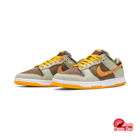 this is an image of Nike Dunk Low SE "Dusty Olive"