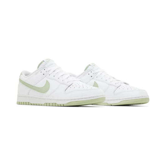 this is an image of Nike Dunk Low "Honeydew"