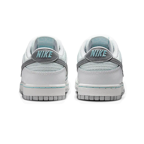this is an image of Nike Dunk Low "Winter Storm"