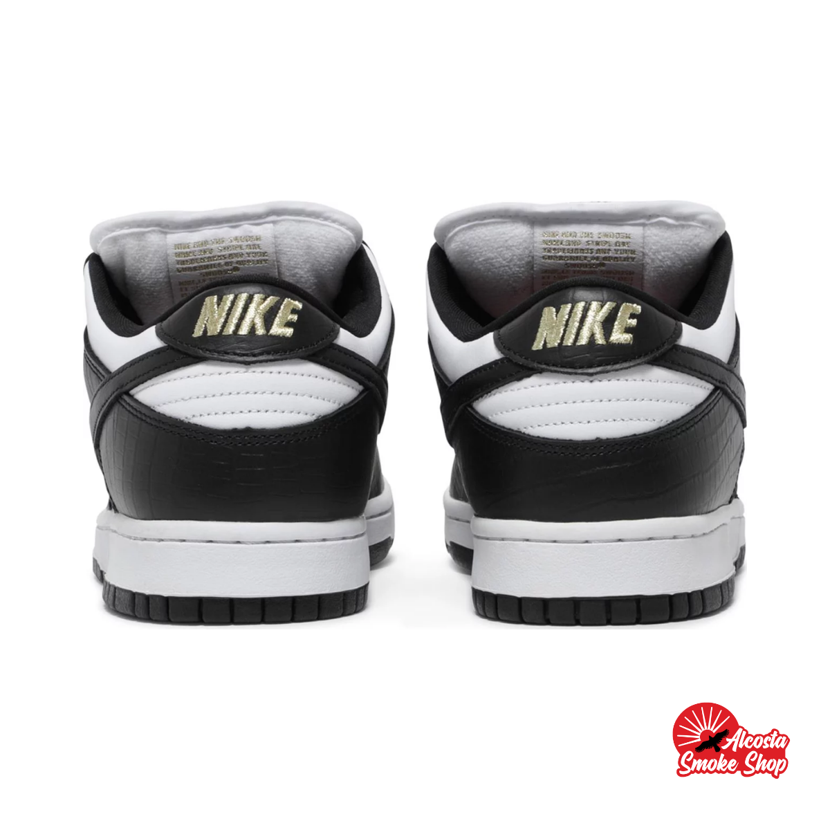 this is an image of Nike SB Dunk Low OG QS "Supreme Stars Black"