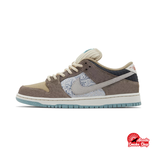 this is an image of Nike SB Dunk Low Pro Premium "Big Money Savings"